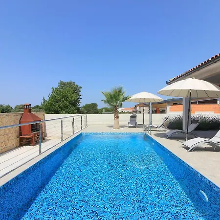 Vila New Modern Riz With Private Pool Near The Town Center And By Wiibuk