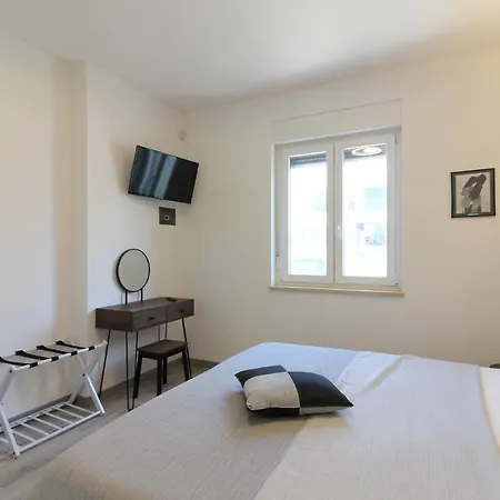 New Modern Riz With Private Pool Near The Town Center And By Wiibuk بولا