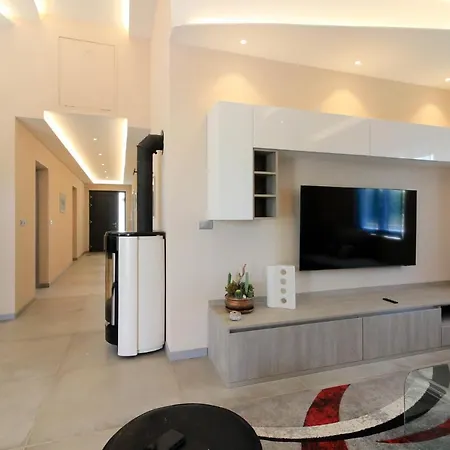 New Modern Riz With Private Pool Near The Town Center And By Wiibuk فيلة *